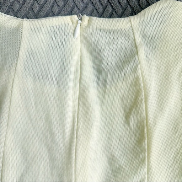 oh polly sleeveless mesh buttercream bodysuit - Picture 6 of 6